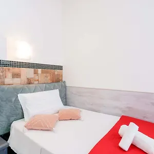 Mirabilia Golden Guest house